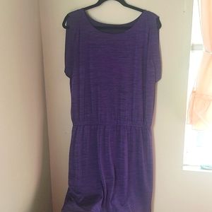 Large sleeveless "the limited" dress